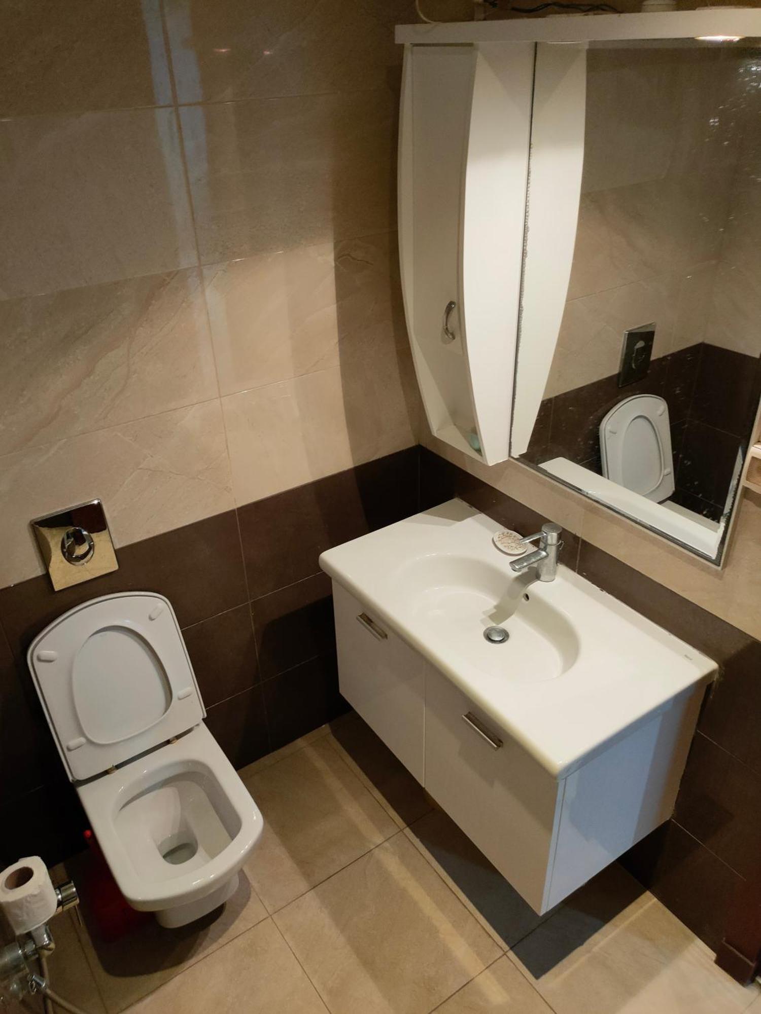 Luxe & Vip A Cote De Tunsia Mall 2 *